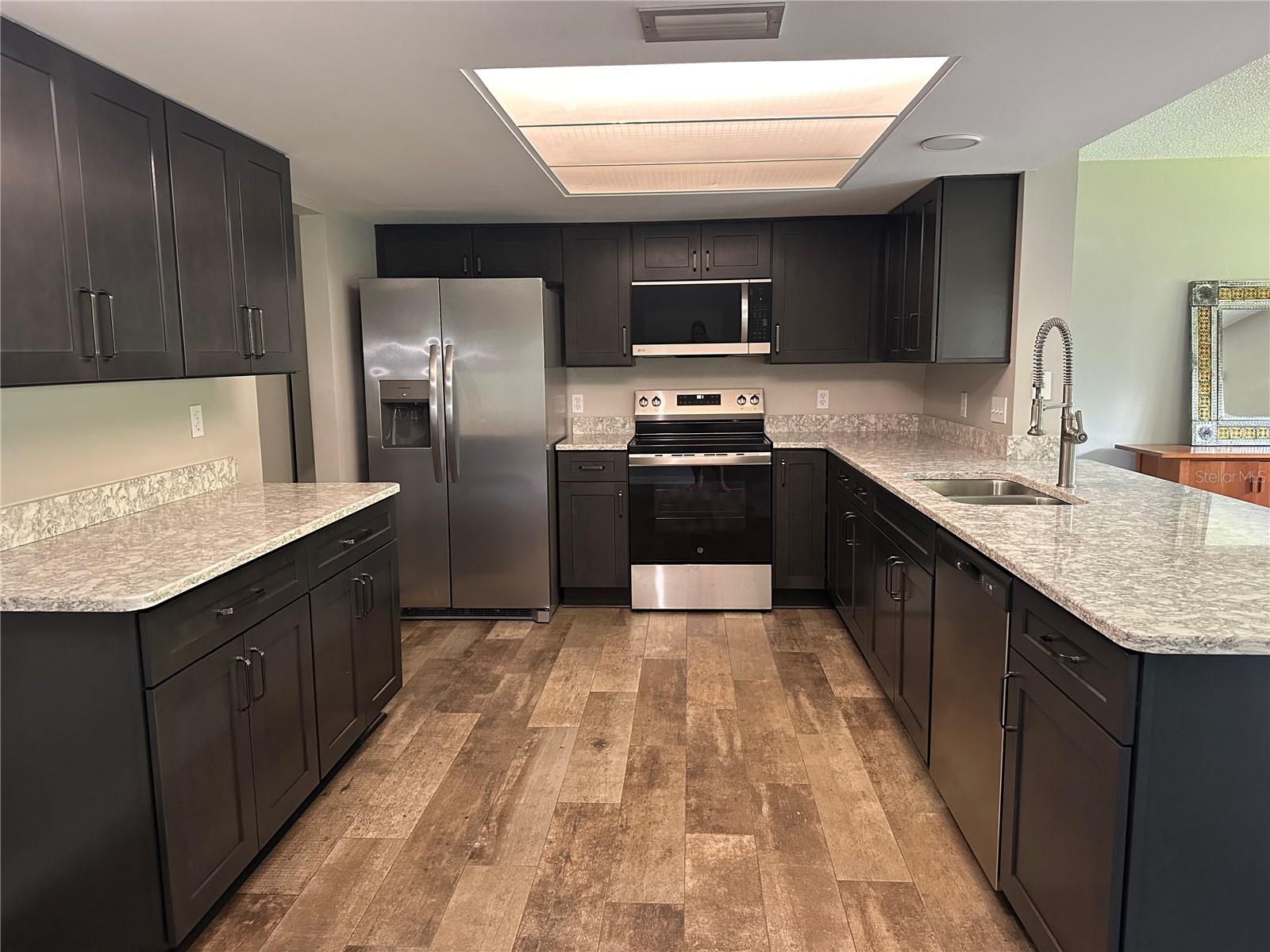 PARADISE COUNTRY CLUB UNIT 3 - Residential