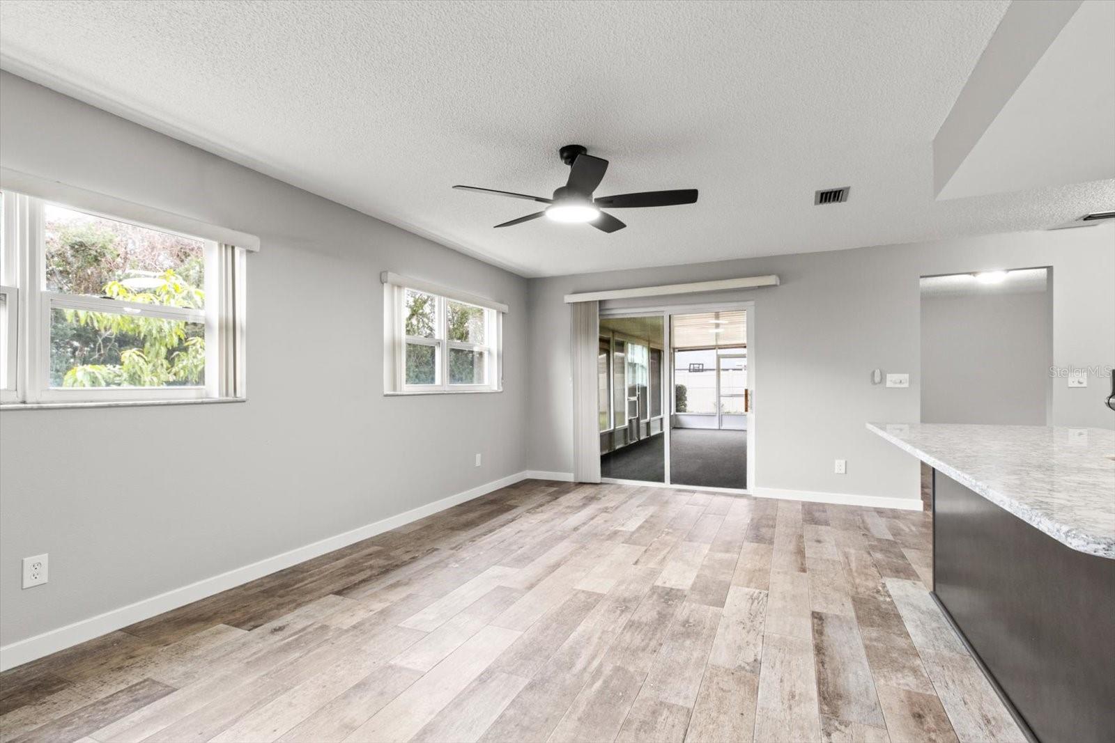 PARADISE COUNTRY CLUB UNIT 3 - Residential