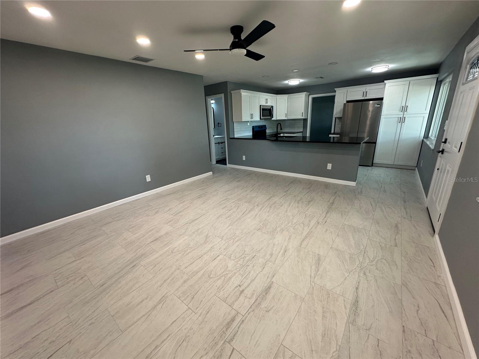 ROSEMARY PARK 1ST ADD - Residential Lease