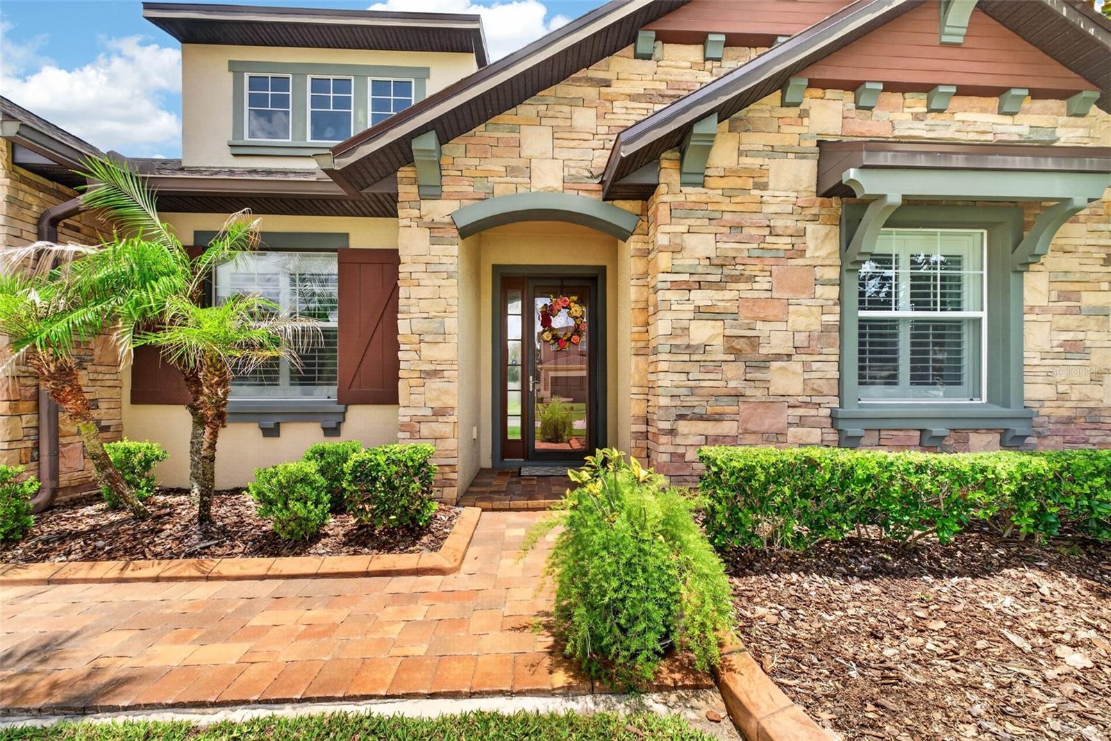 HUNTERS RUN - Residential