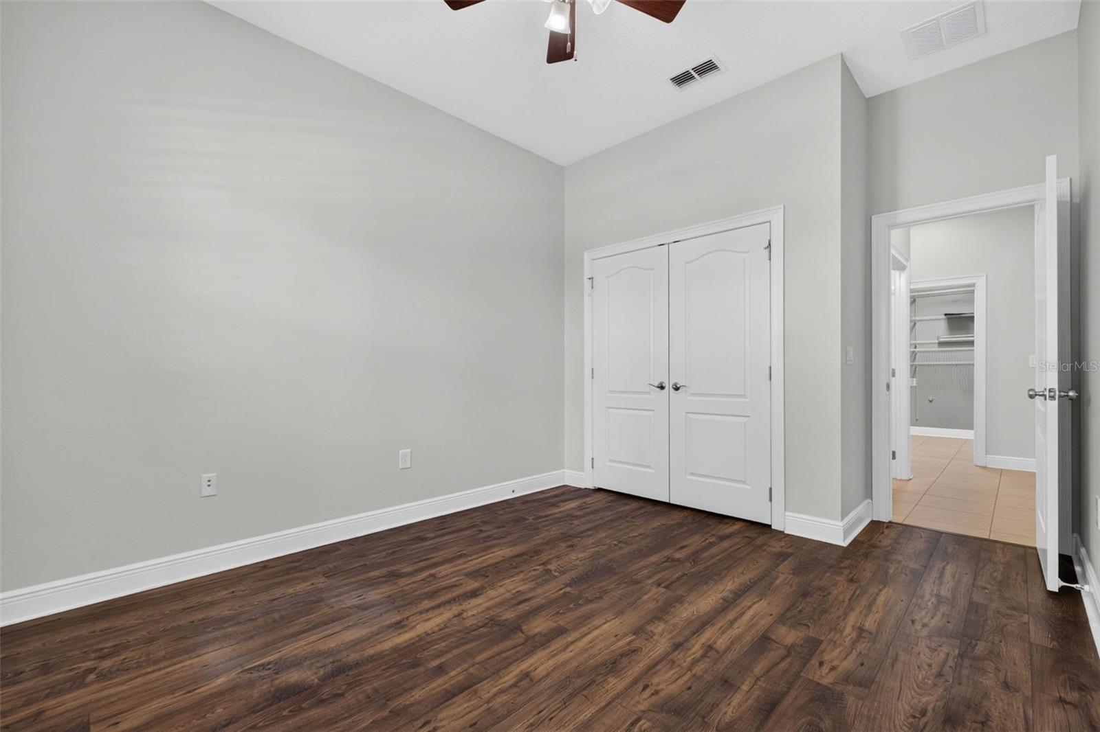 HUNTERS RUN - Residential