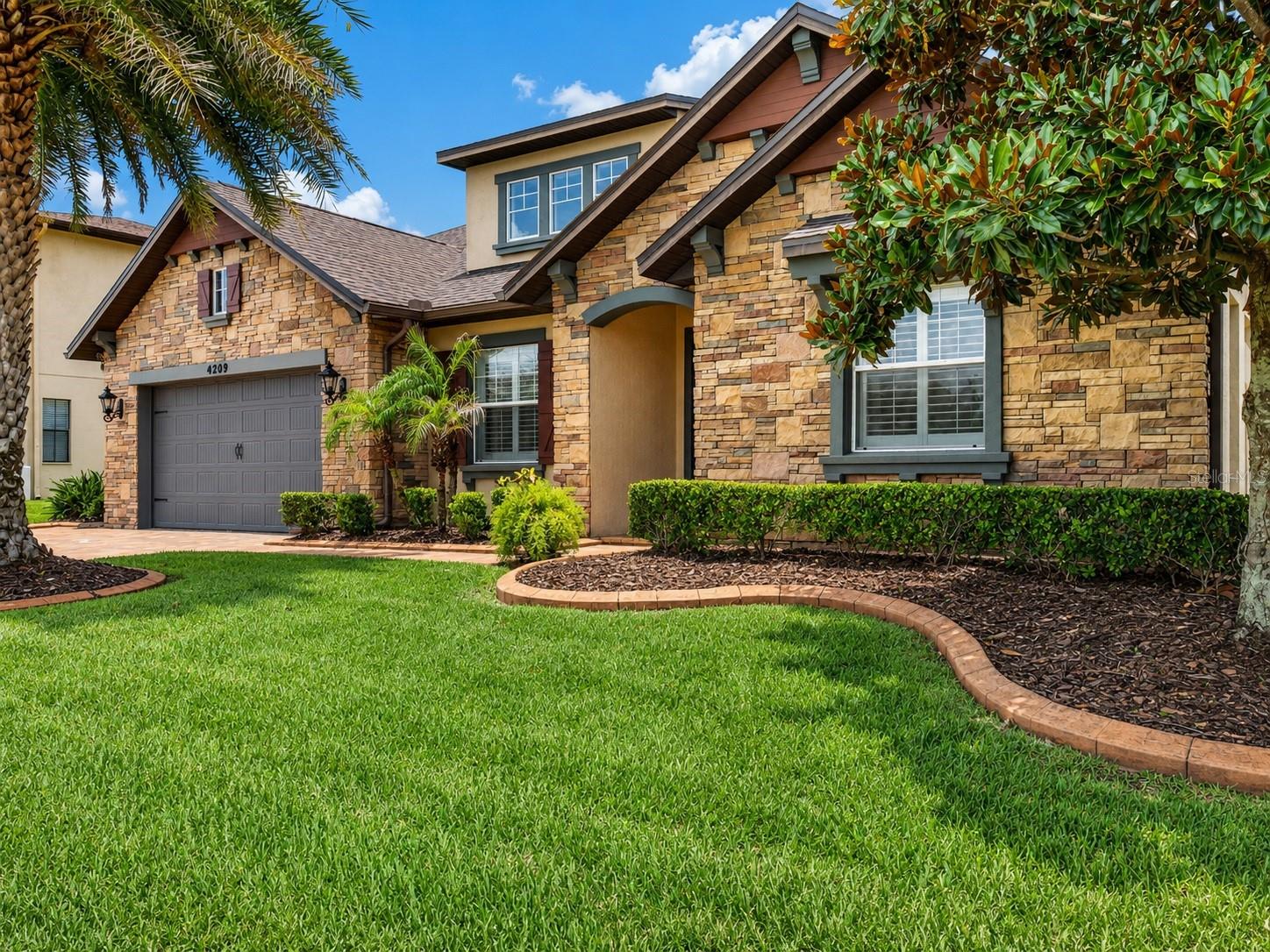 HUNTERS RUN - Residential