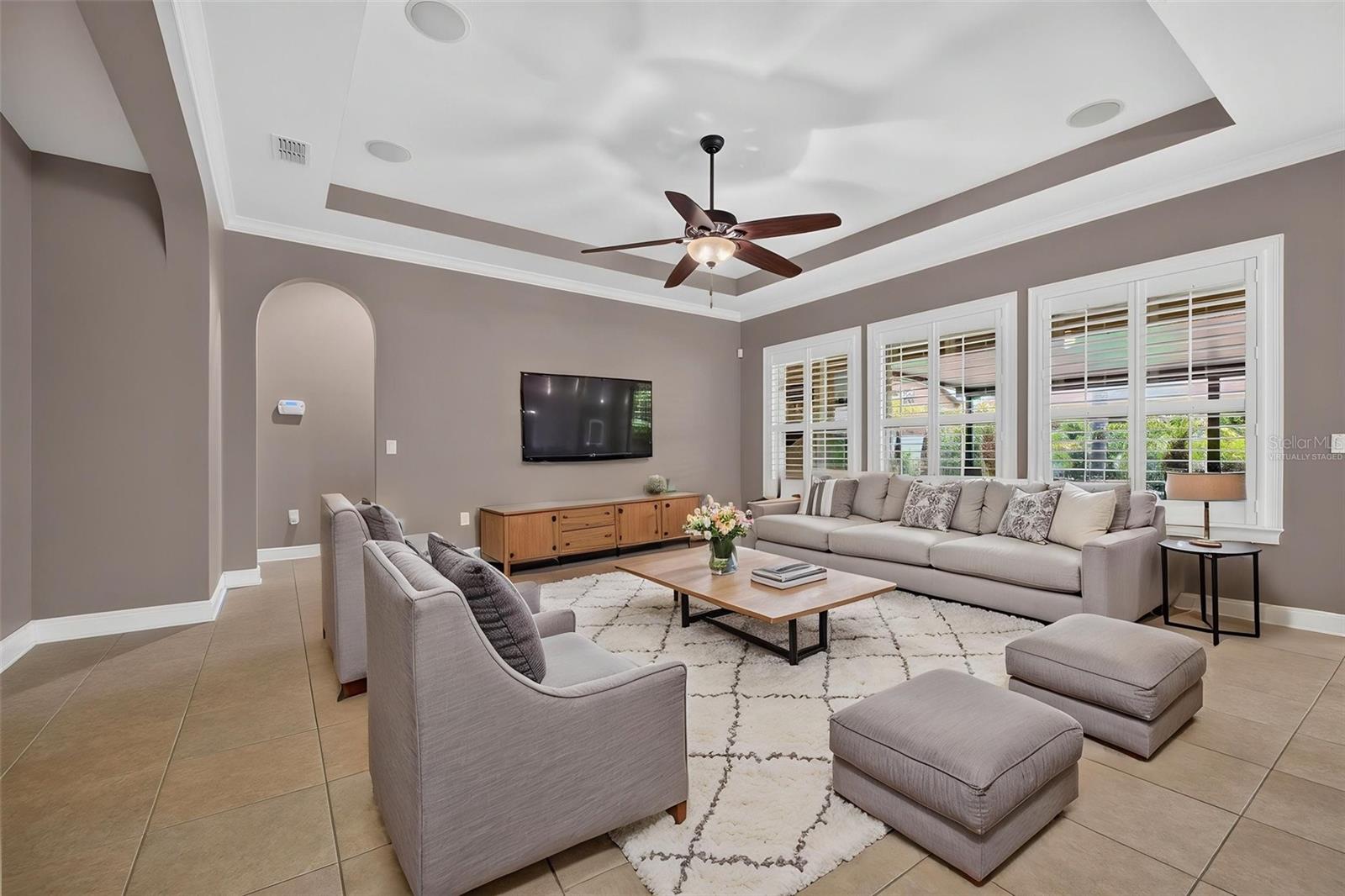 HUNTERS RUN - Residential