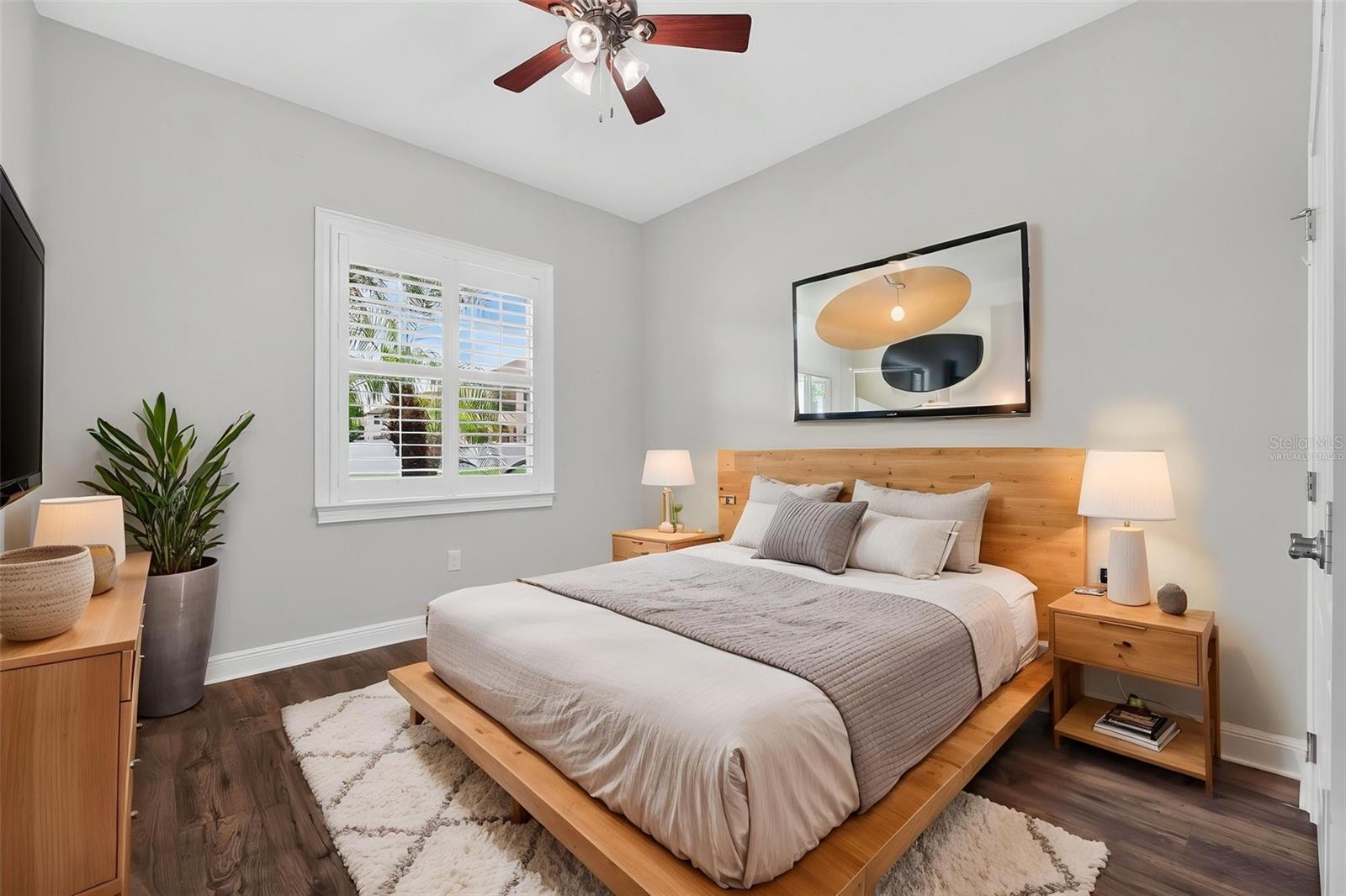 HUNTERS RUN - Residential