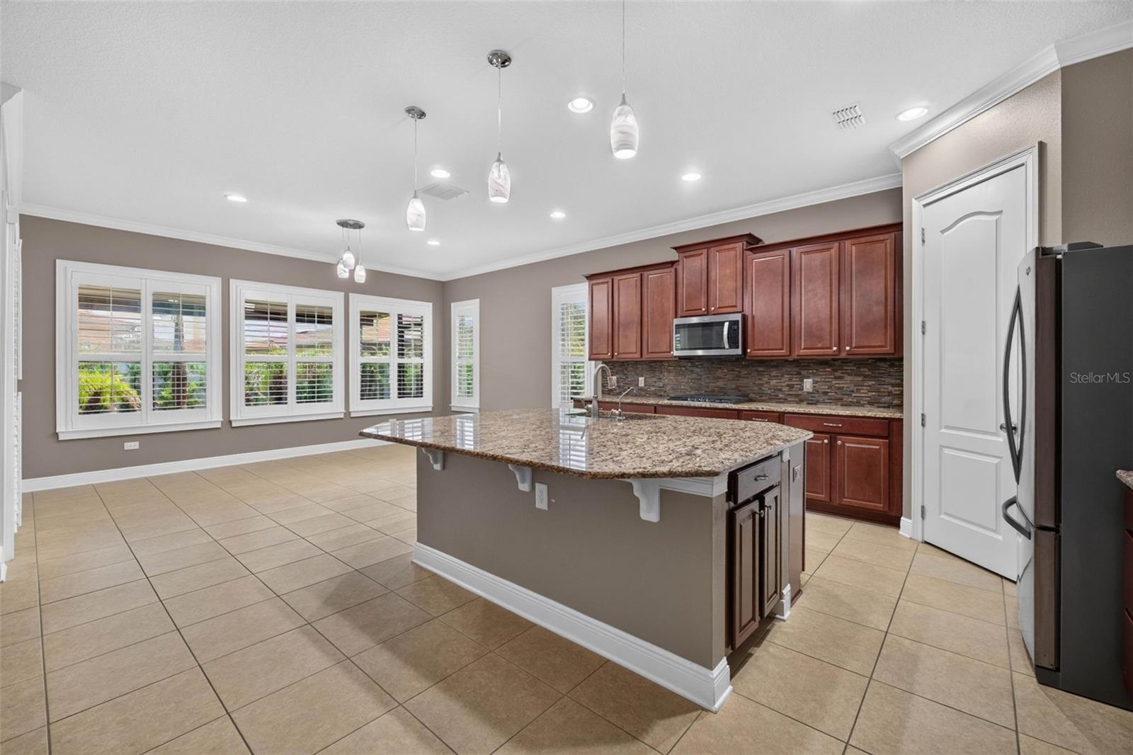 HUNTERS RUN - Residential