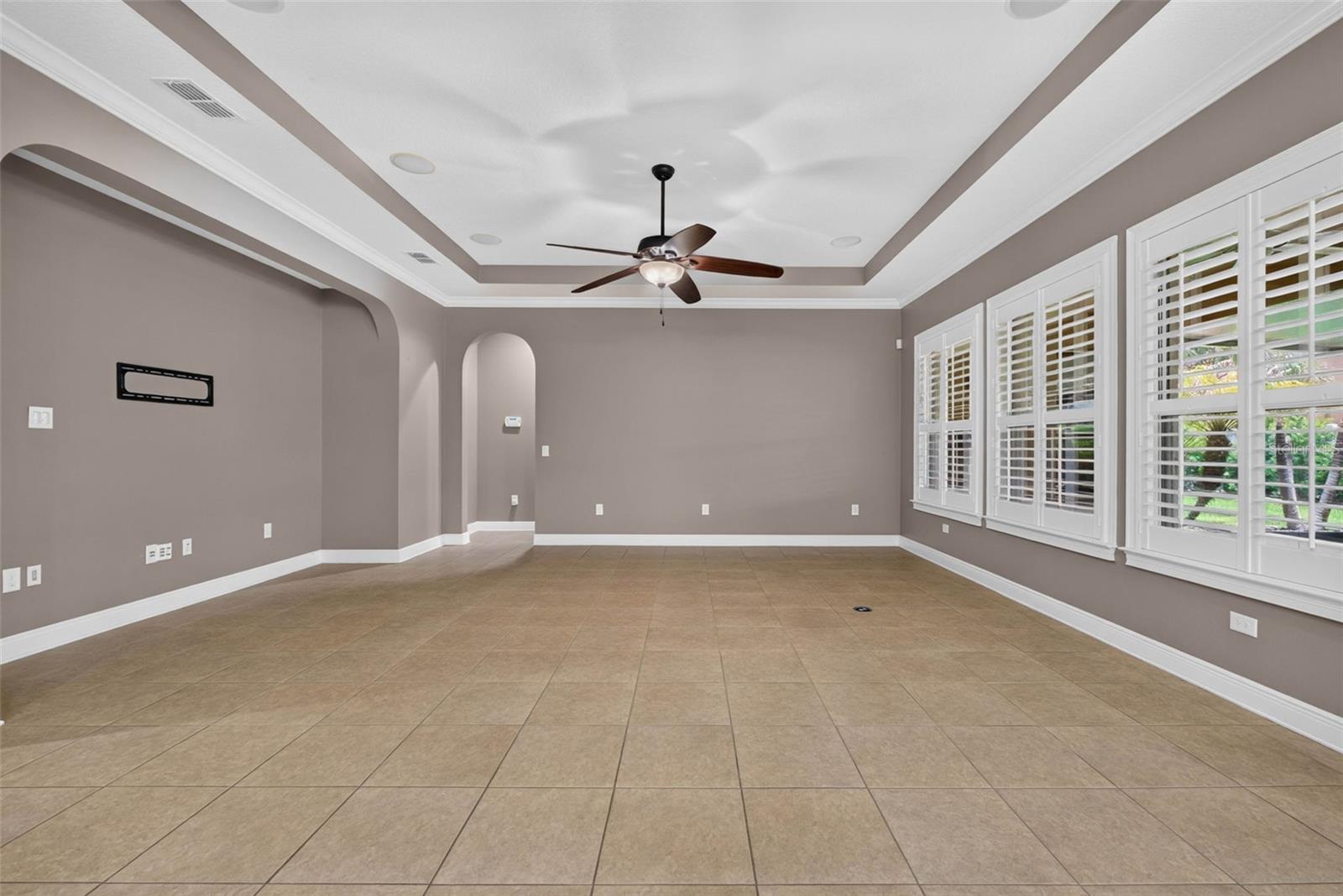 HUNTERS RUN - Residential