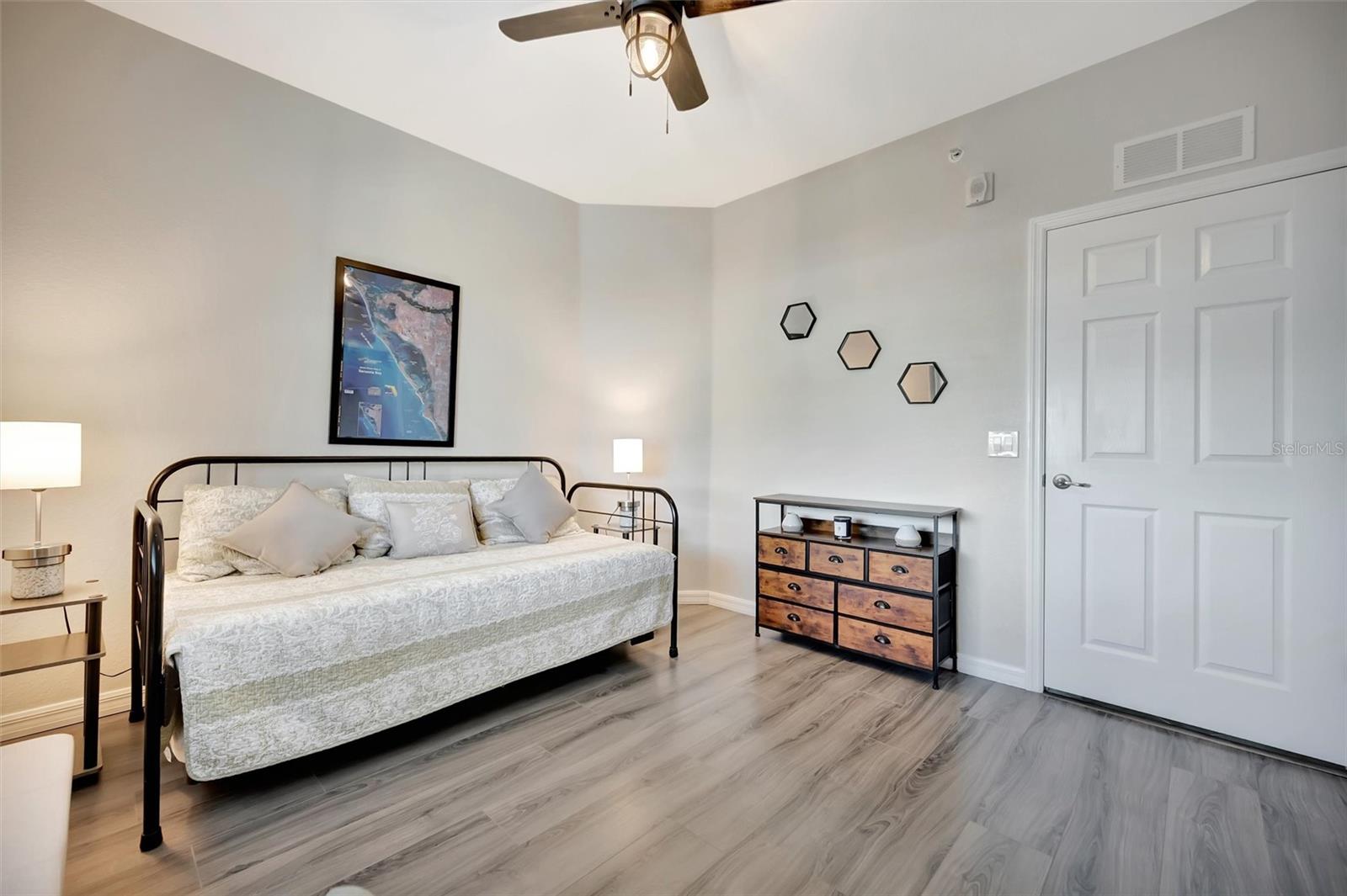 TIDEWATER PRESERVE - Residential