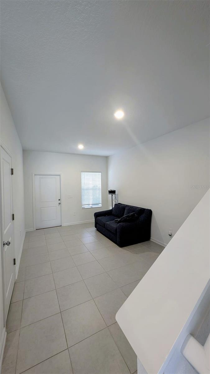 CHATEAU/ASTONIA - Residential