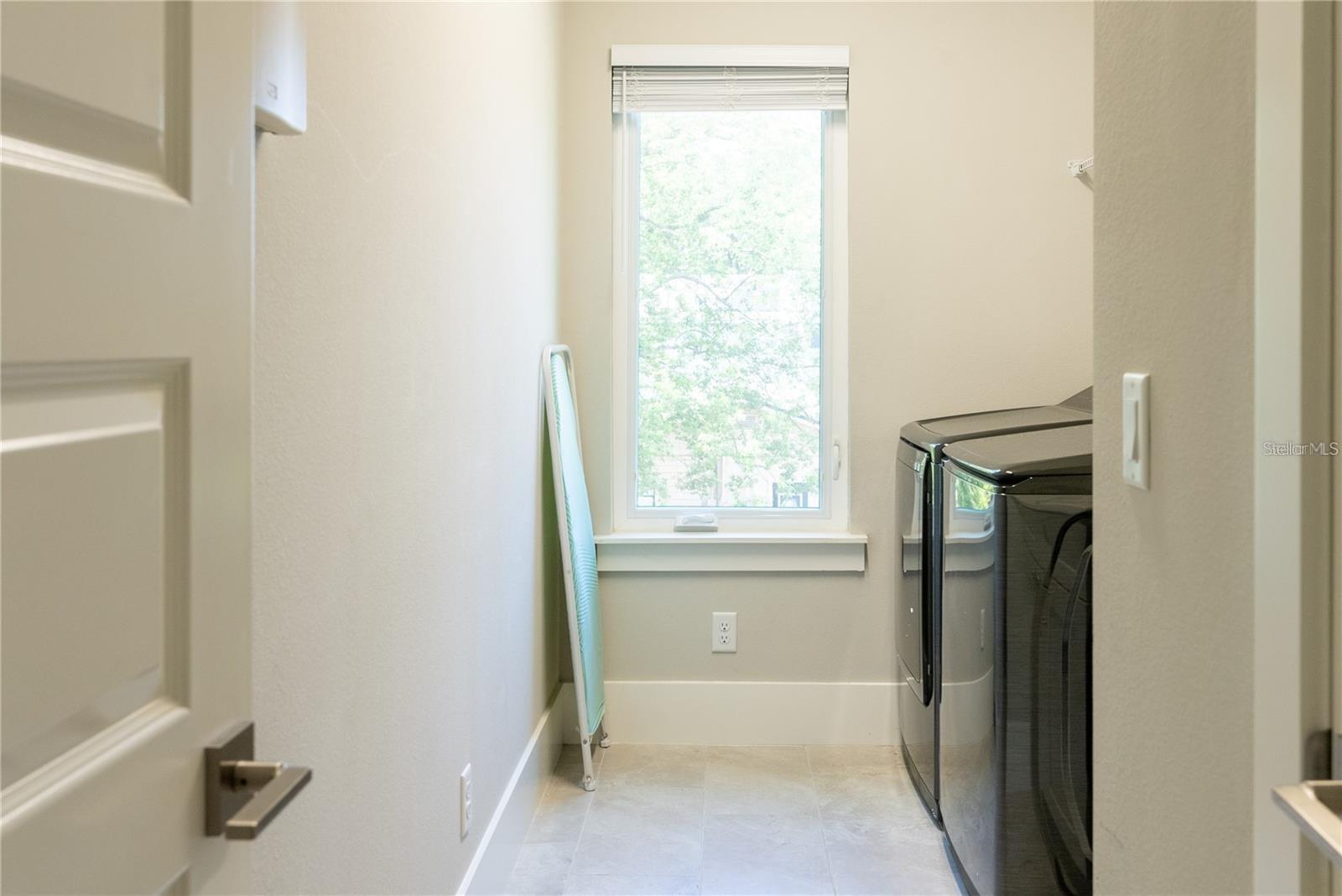 MORRISON HEIGHTS - Residential Lease