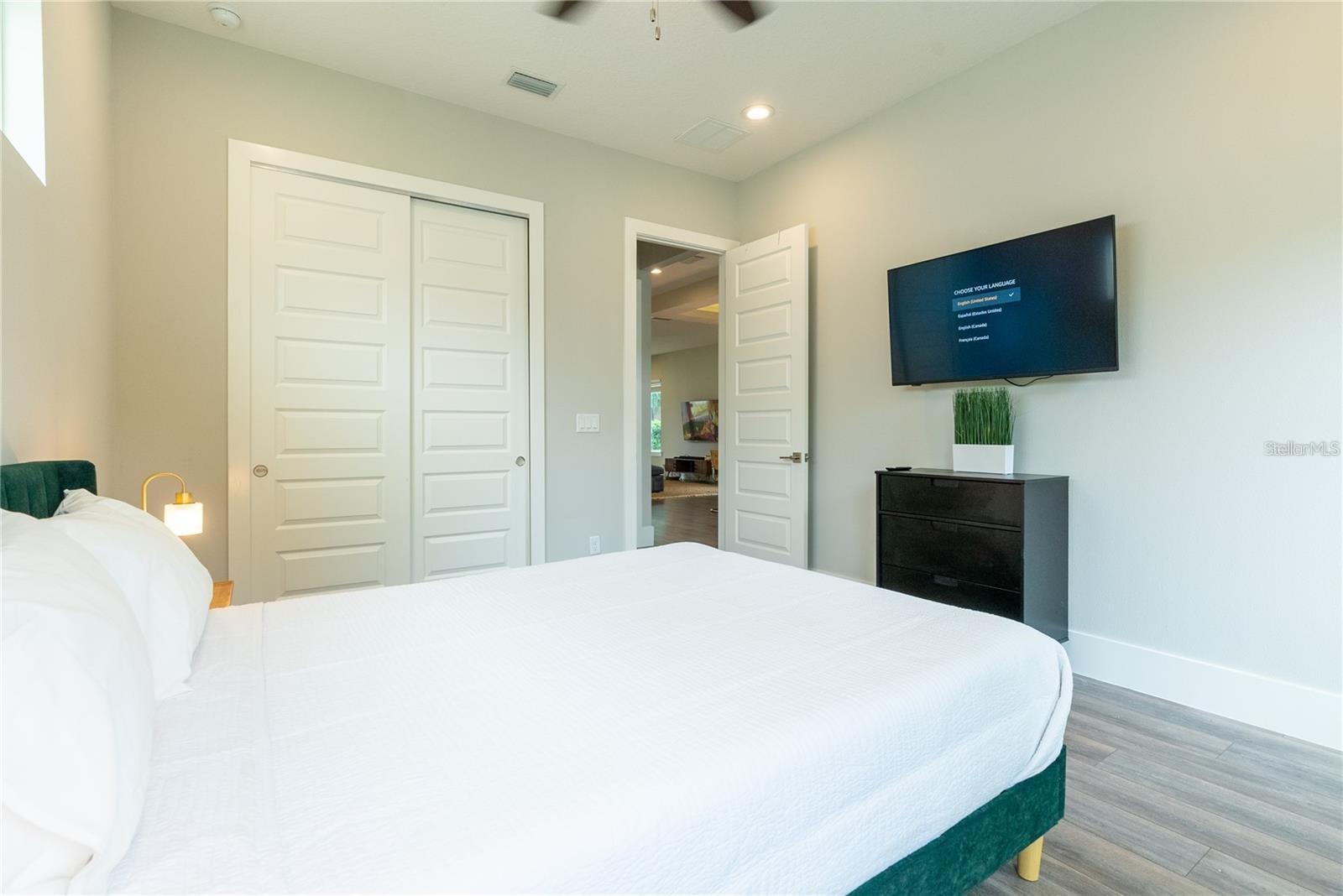 MORRISON HEIGHTS - Residential Lease