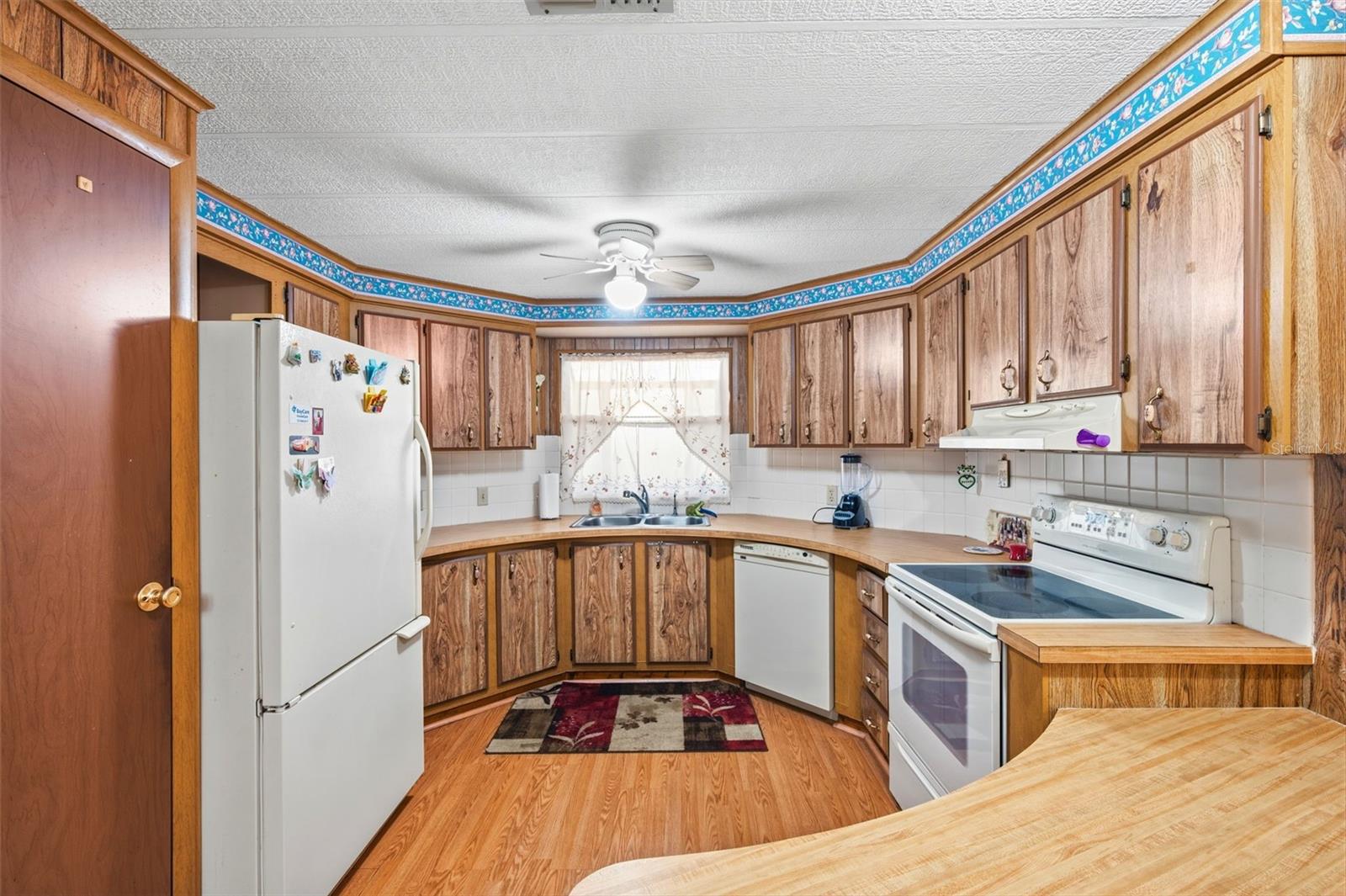 TANGLEWOOD MOBILE VILLAGE - Residential