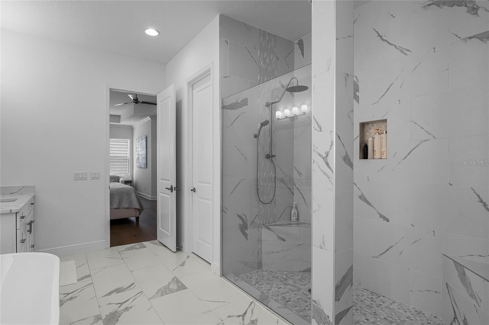 ESTANCIA/WINDERMERE - Residential