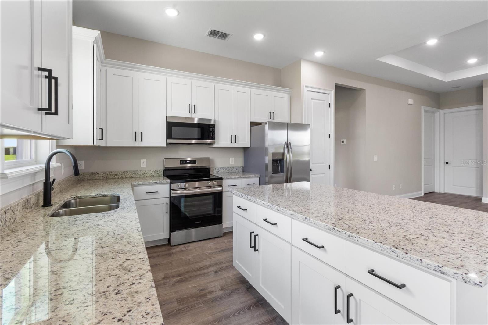 NORTH LAKE BUFFUM SHORES - Residential Lease