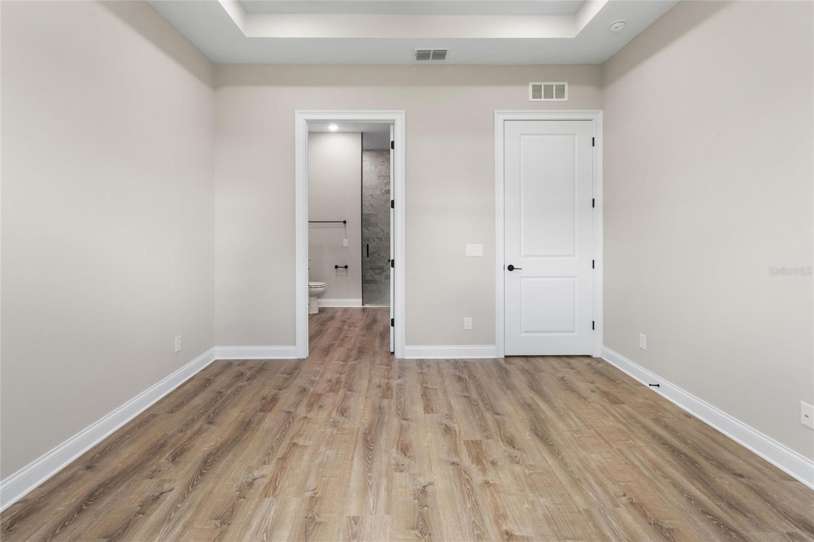 NORTH LAKE BUFFUM SHORES - Residential Lease