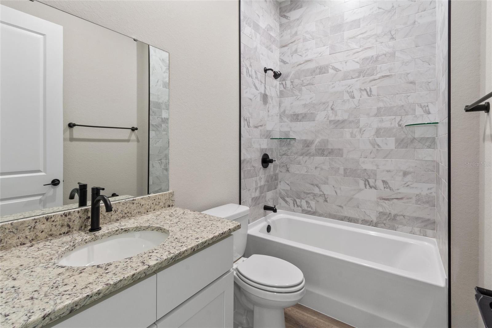 NORTH LAKE BUFFUM SHORES - Residential Lease