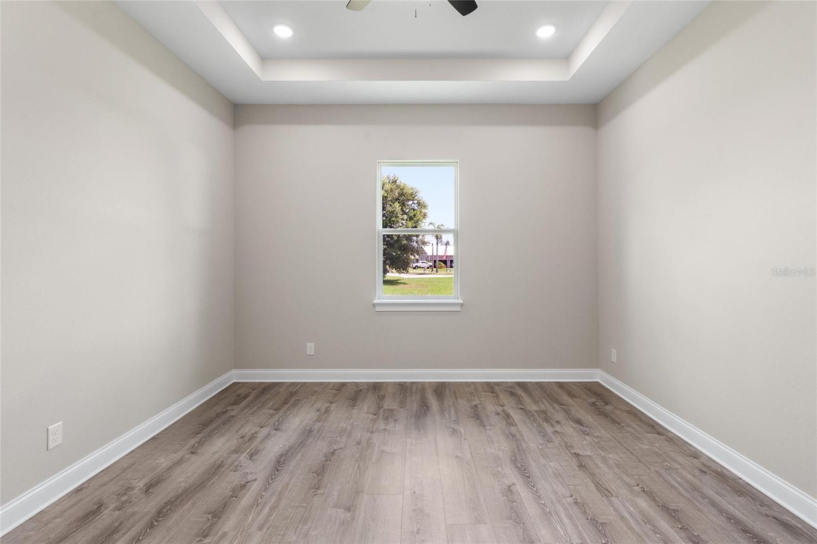 NORTH LAKE BUFFUM SHORES - Residential Lease