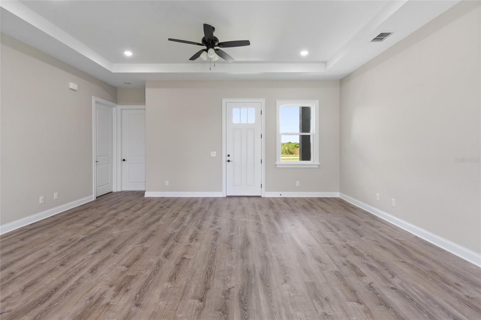 NORTH LAKE BUFFUM SHORES - Residential Lease