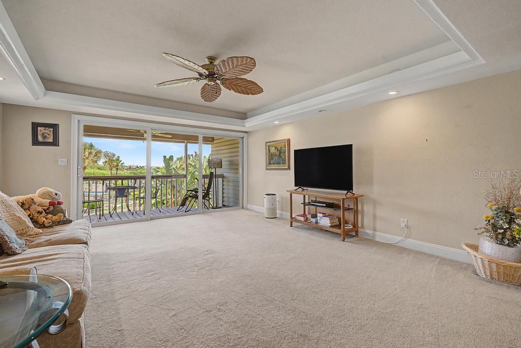 PIRATES COVE CLUB CONDO - Residential