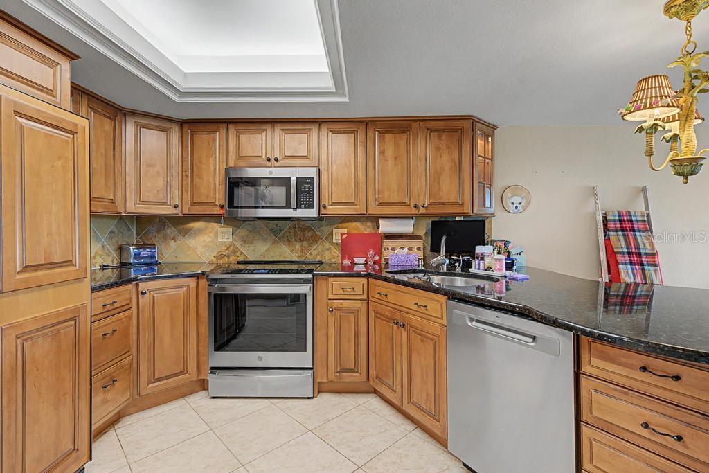 PIRATES COVE CLUB CONDO - Residential