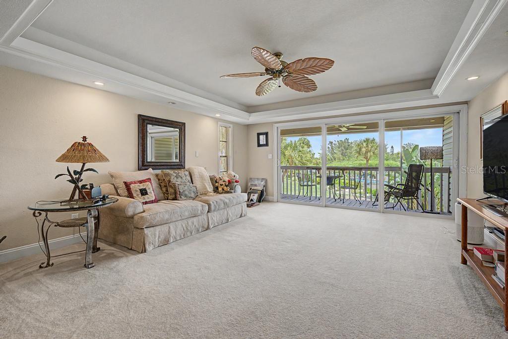 PIRATES COVE CLUB CONDO - Residential