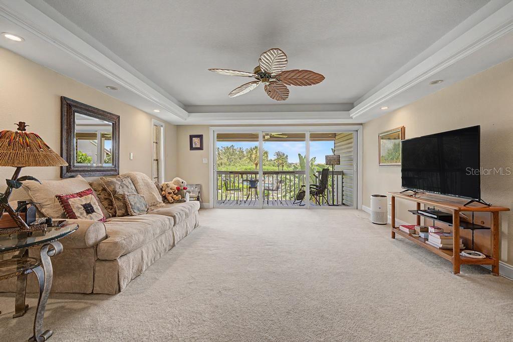 PIRATES COVE CLUB CONDO - Residential