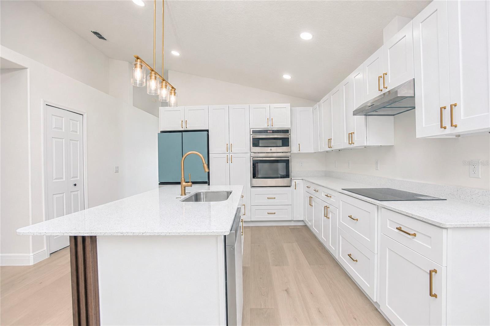 SHANNON LAKES - Residential Lease