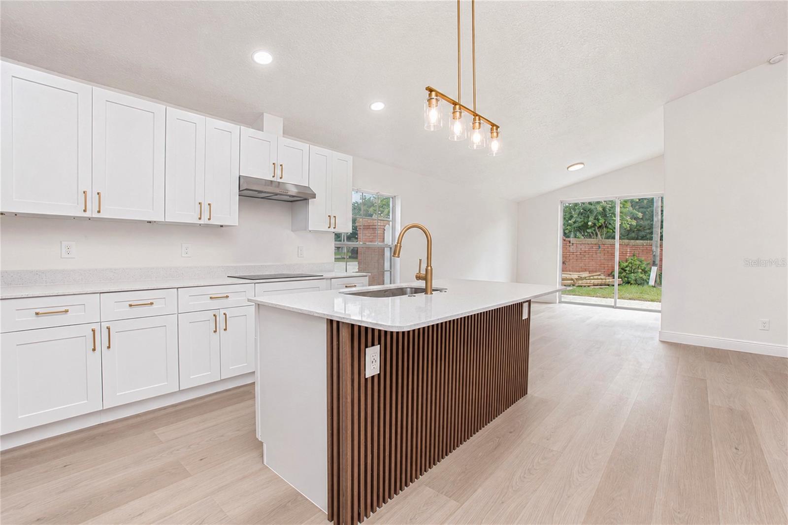 SHANNON LAKES - Residential Lease