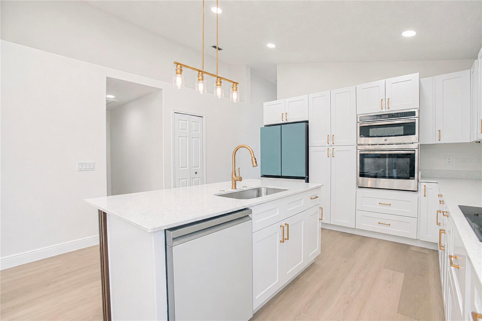 SHANNON LAKES - Residential Lease