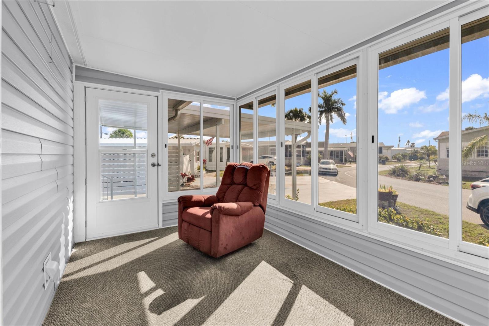 COUNTRY CLUB ESTATES - Residential