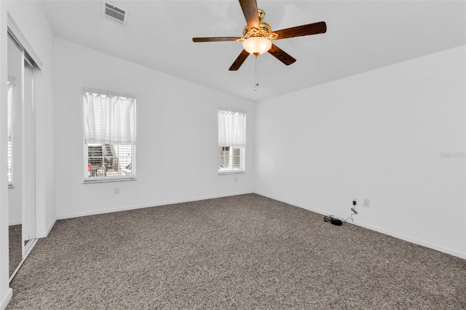 COUNTRY CLUB ESTATES - Residential