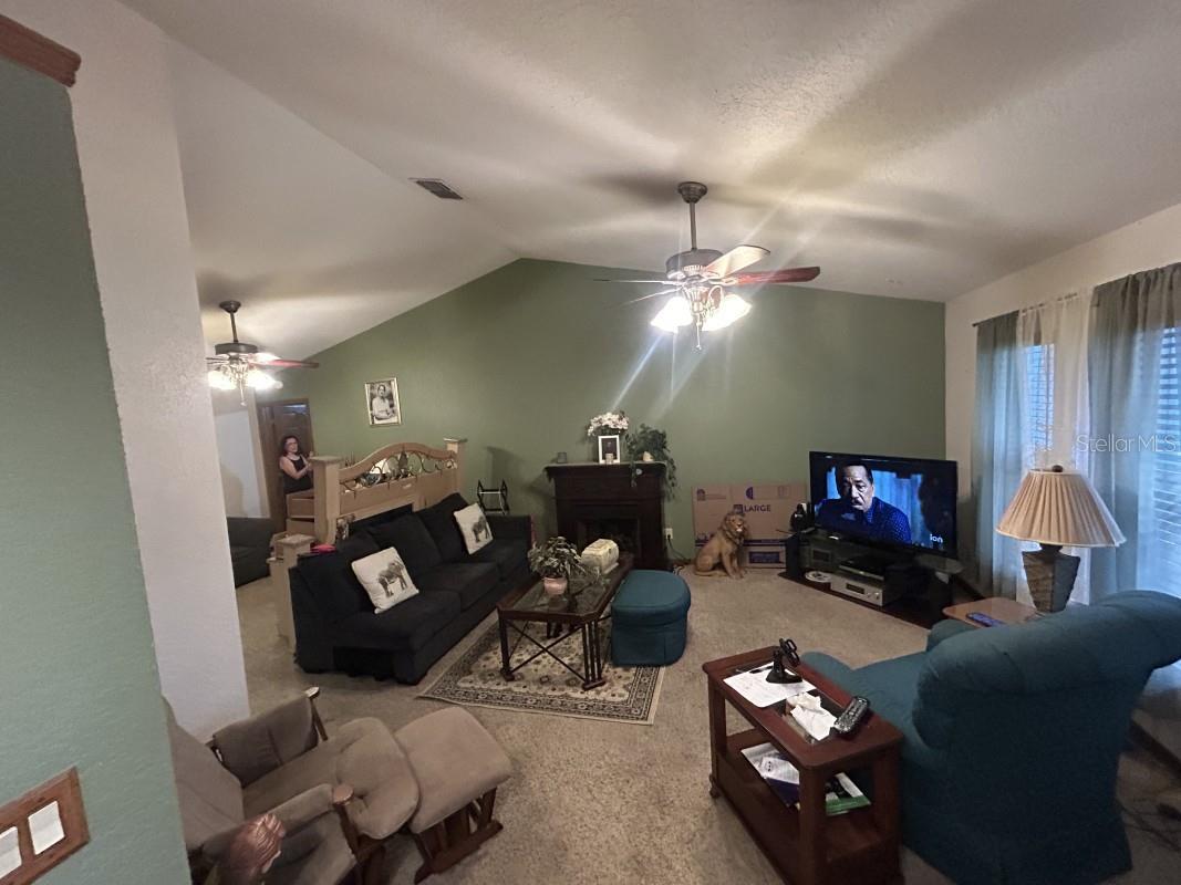 OVERLOOK ESTATES - Residential