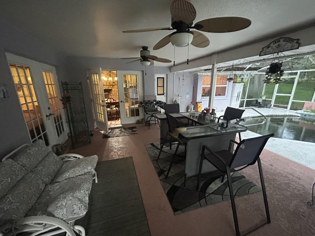 OVERLOOK ESTATES - Residential