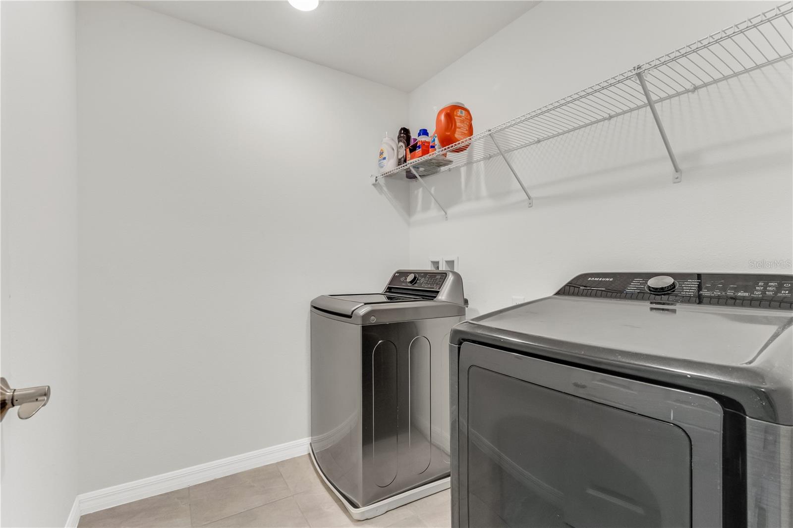AVALON PARK TAVARES PH 1 - Residential