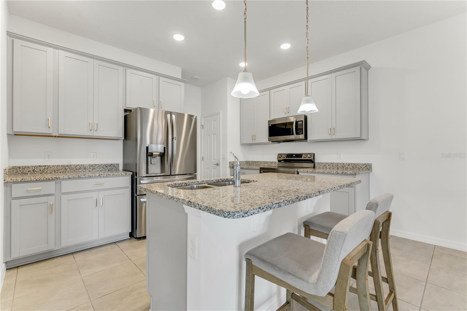 AVALON PARK TAVARES PH 1 - Residential