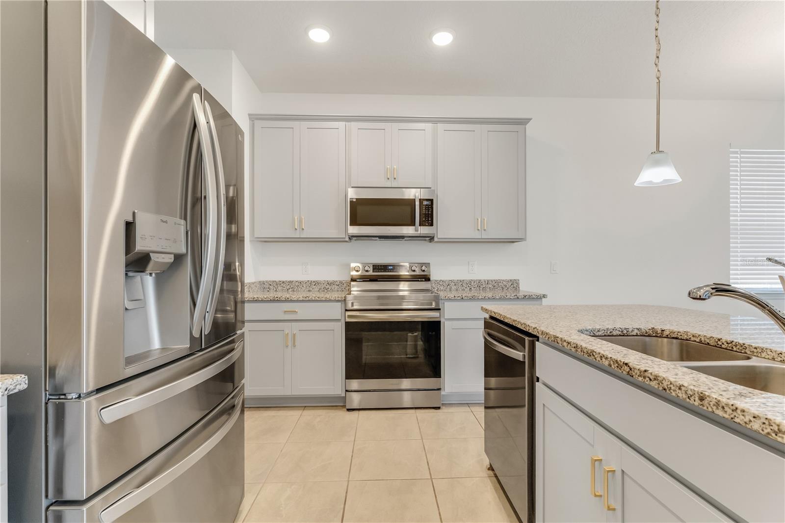 AVALON PARK TAVARES PH 1 - Residential