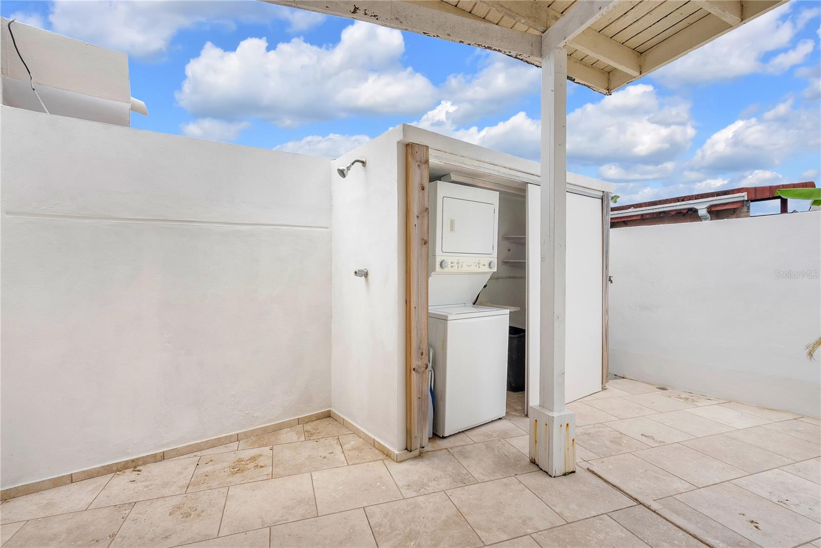 URB VILLA VENECIA - Residential