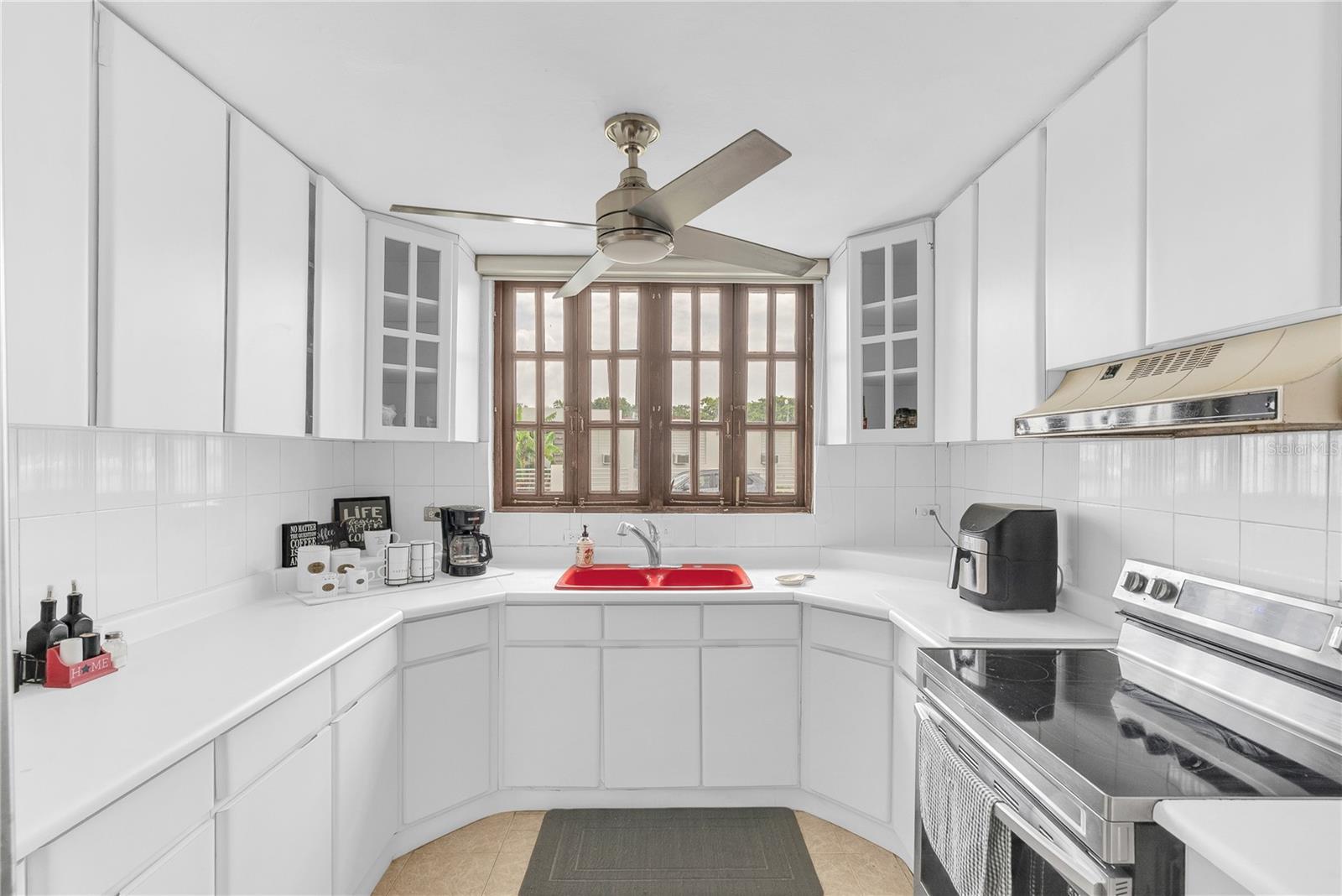 URB VILLA VENECIA - Residential