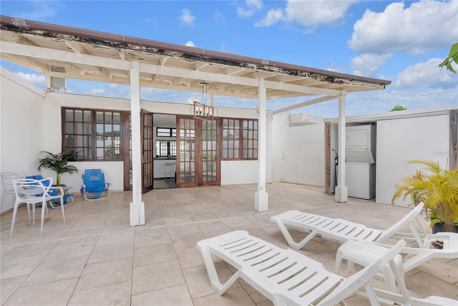 URB VILLA VENECIA - Residential