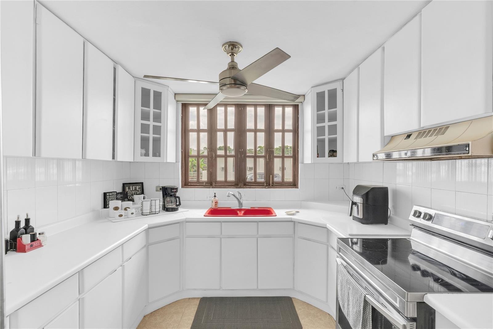URB VILLA VENECIA - Residential