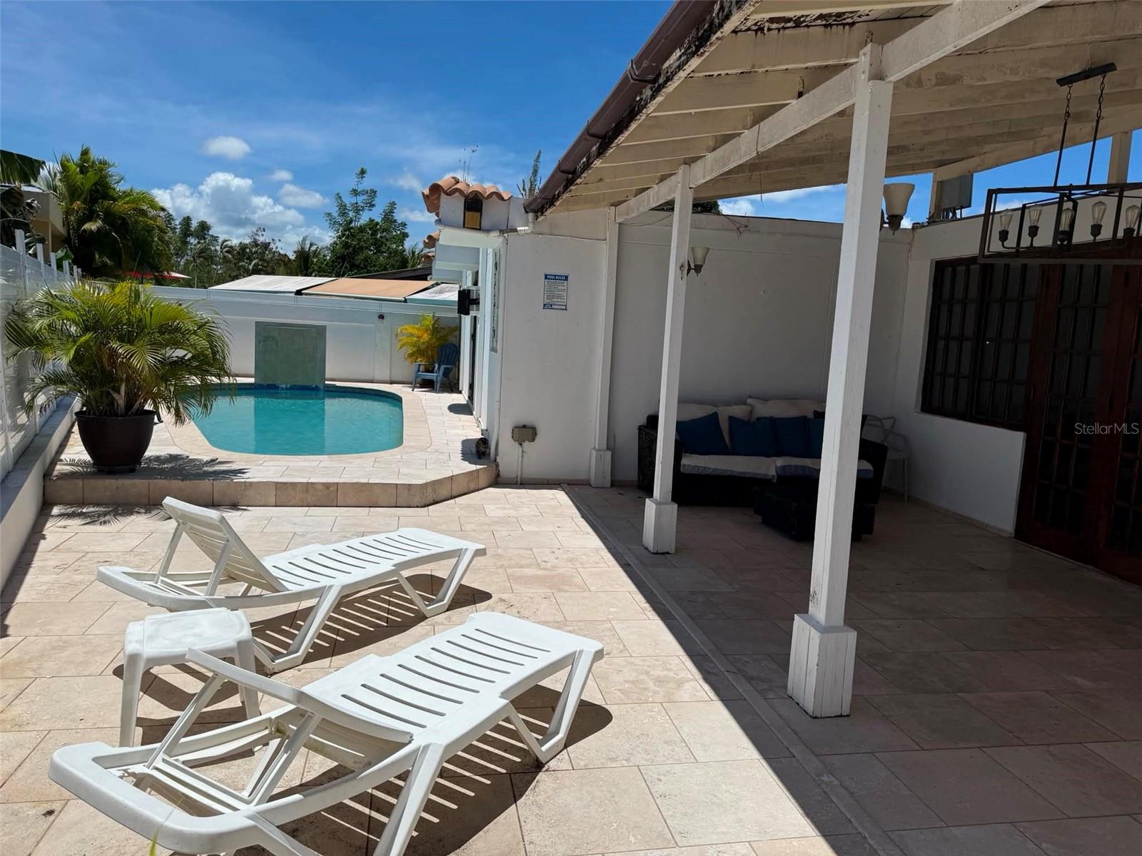 URB VILLA VENECIA - Residential