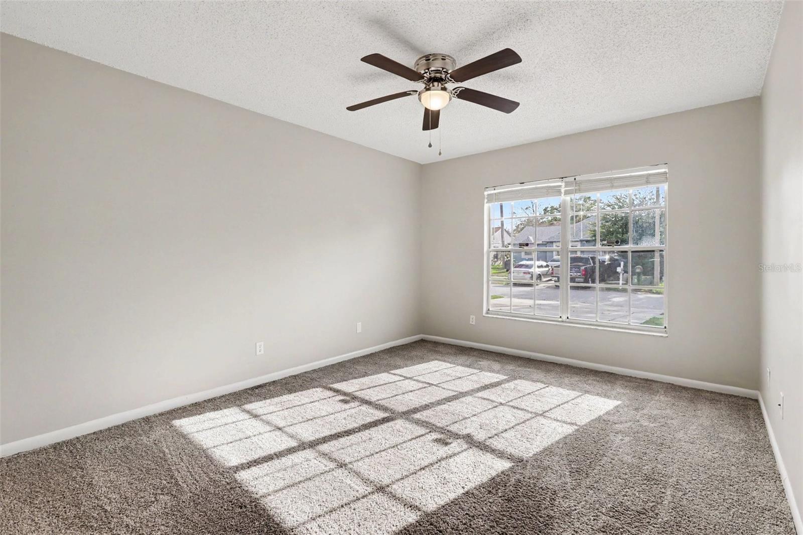 VALRICO MANOR UNIT 2 - Residential