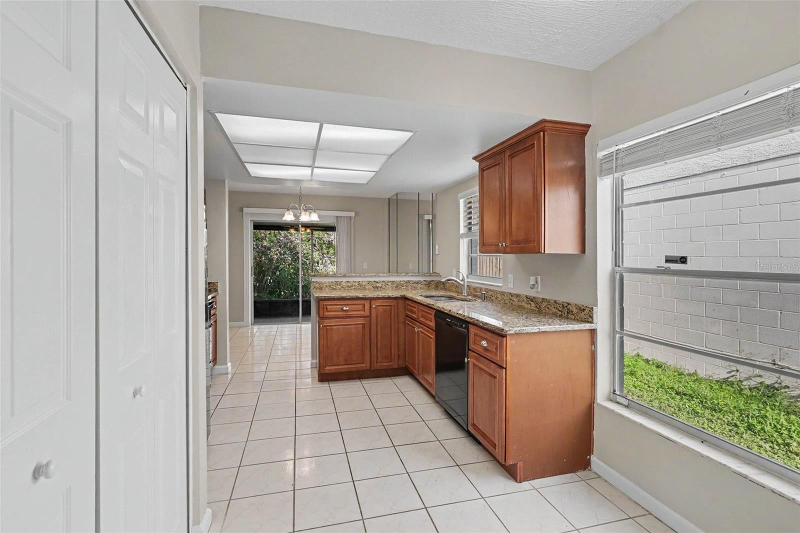 VALRICO MANOR UNIT 2 - Residential