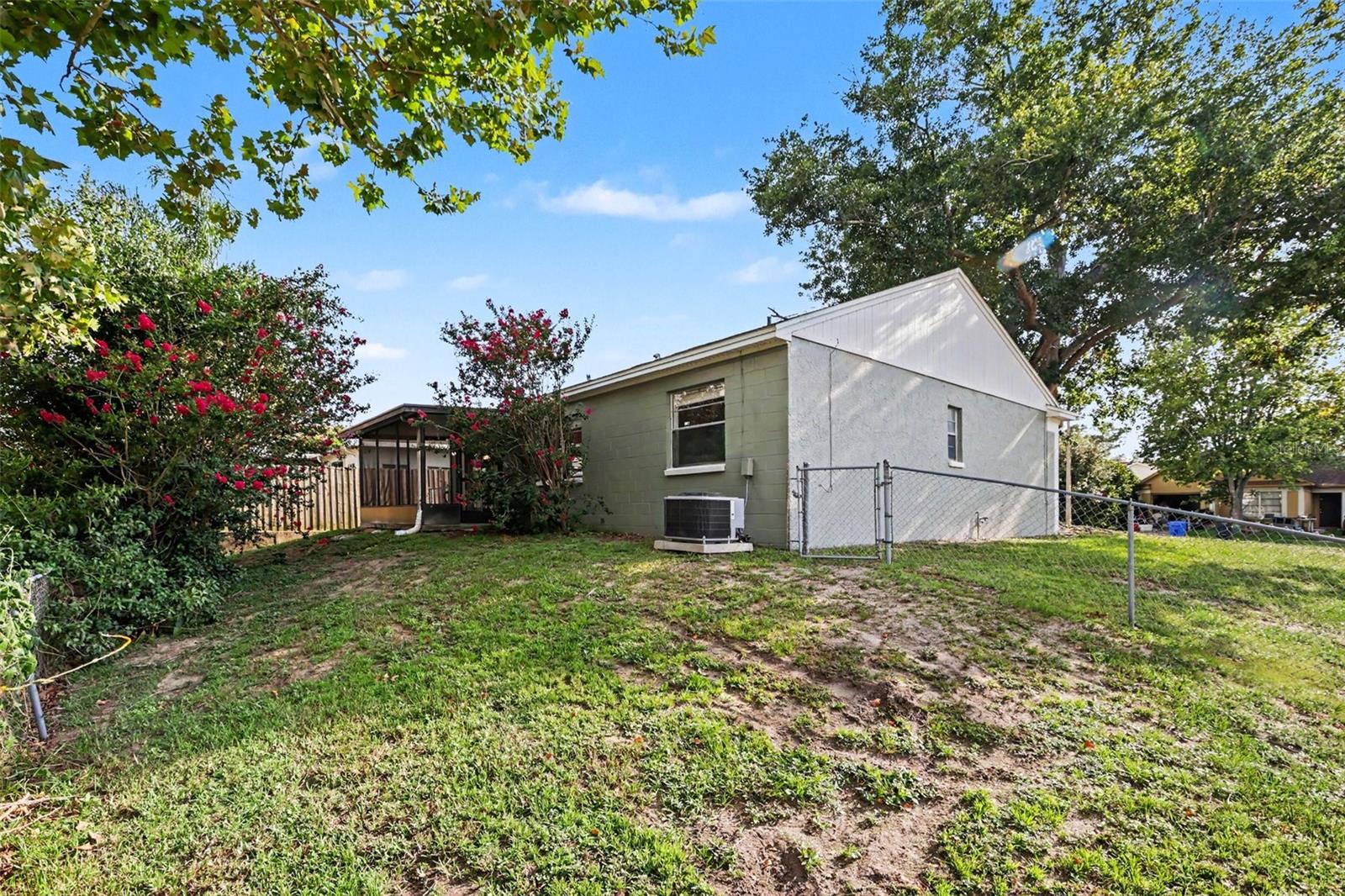 VALRICO MANOR UNIT 2 - Residential