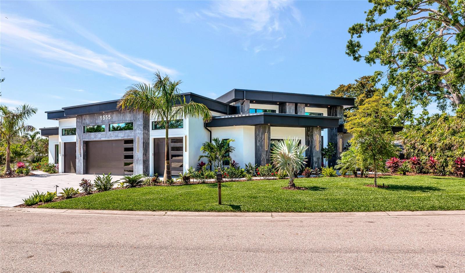 KENTWOOD ESTATES - Residential