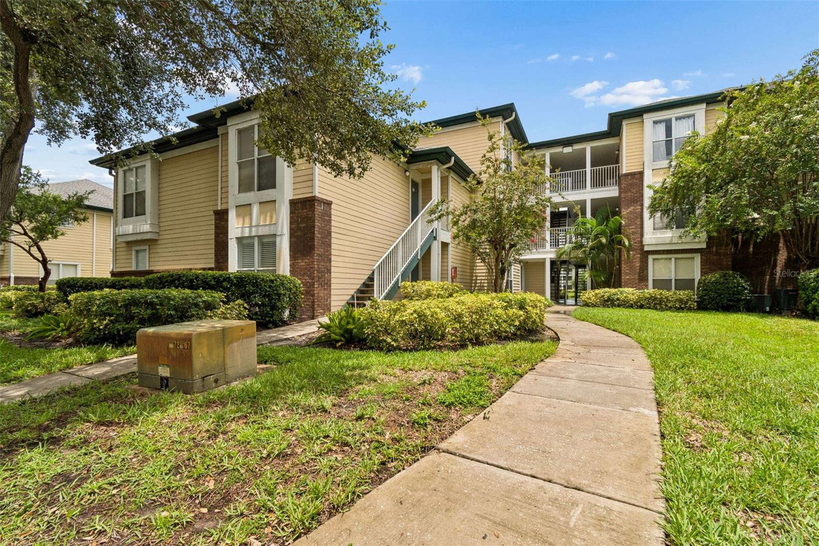 86F THE LANDINGS OF TAMPA A CONDOMINIUM - Residential