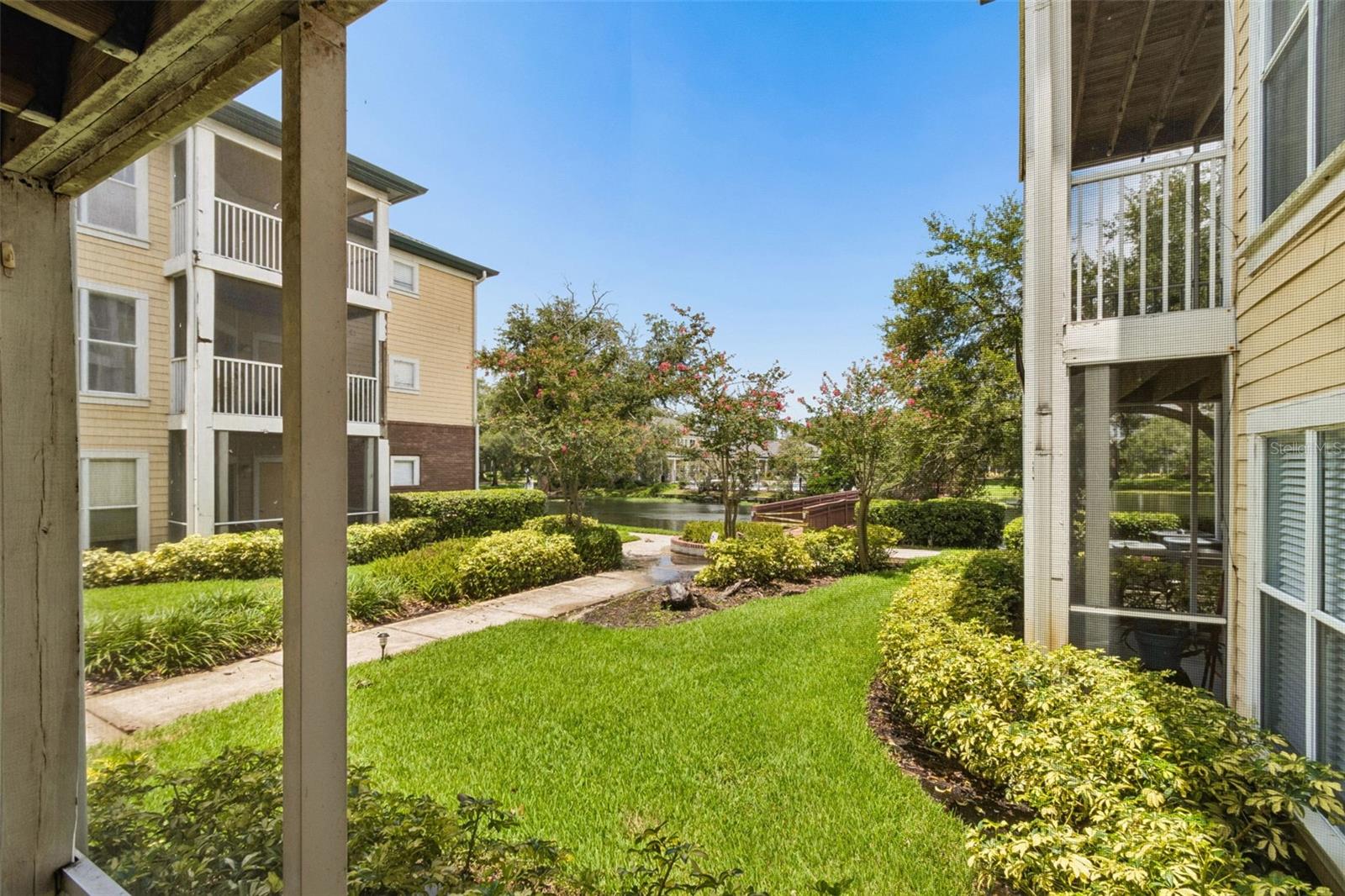 86F THE LANDINGS OF TAMPA A CONDOMINIUM - Residential