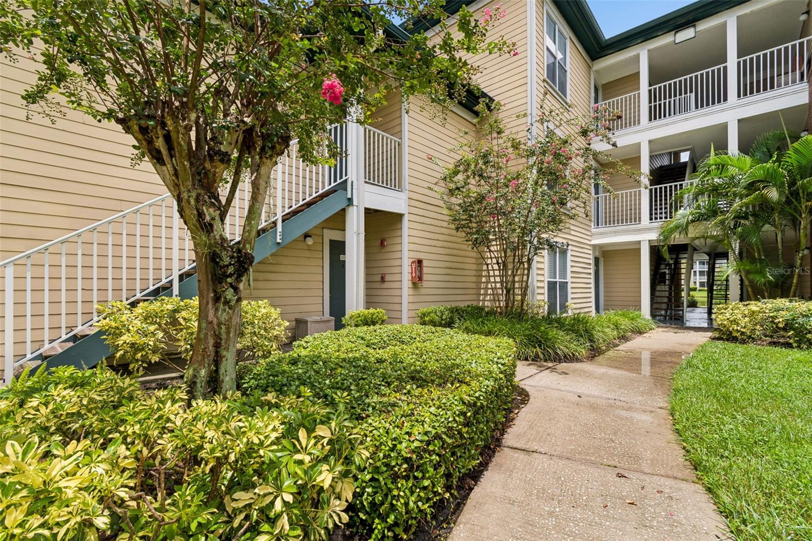 86F THE LANDINGS OF TAMPA A CONDOMINIUM - Residential