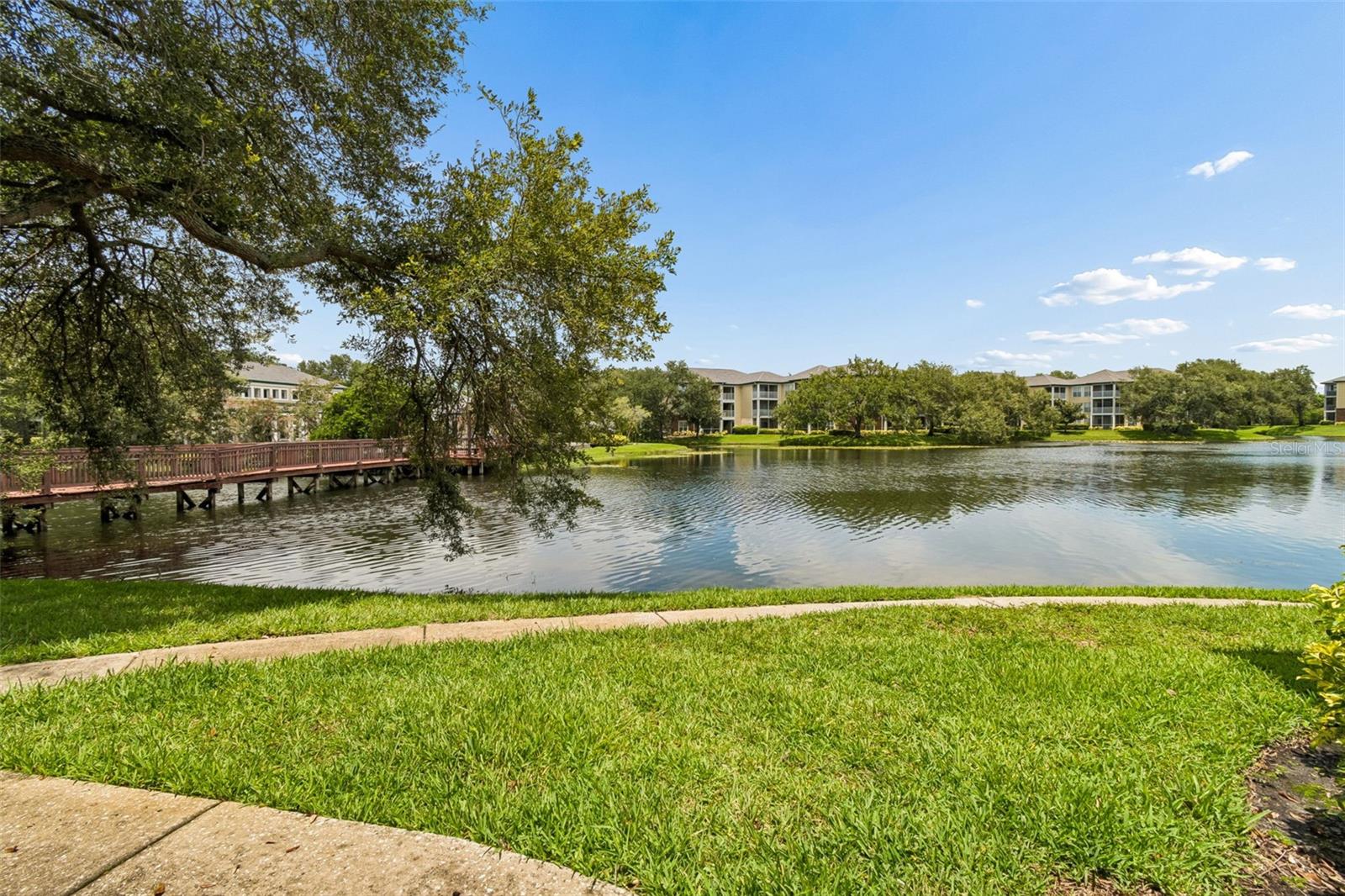 86F THE LANDINGS OF TAMPA A CONDOMINIUM - Residential