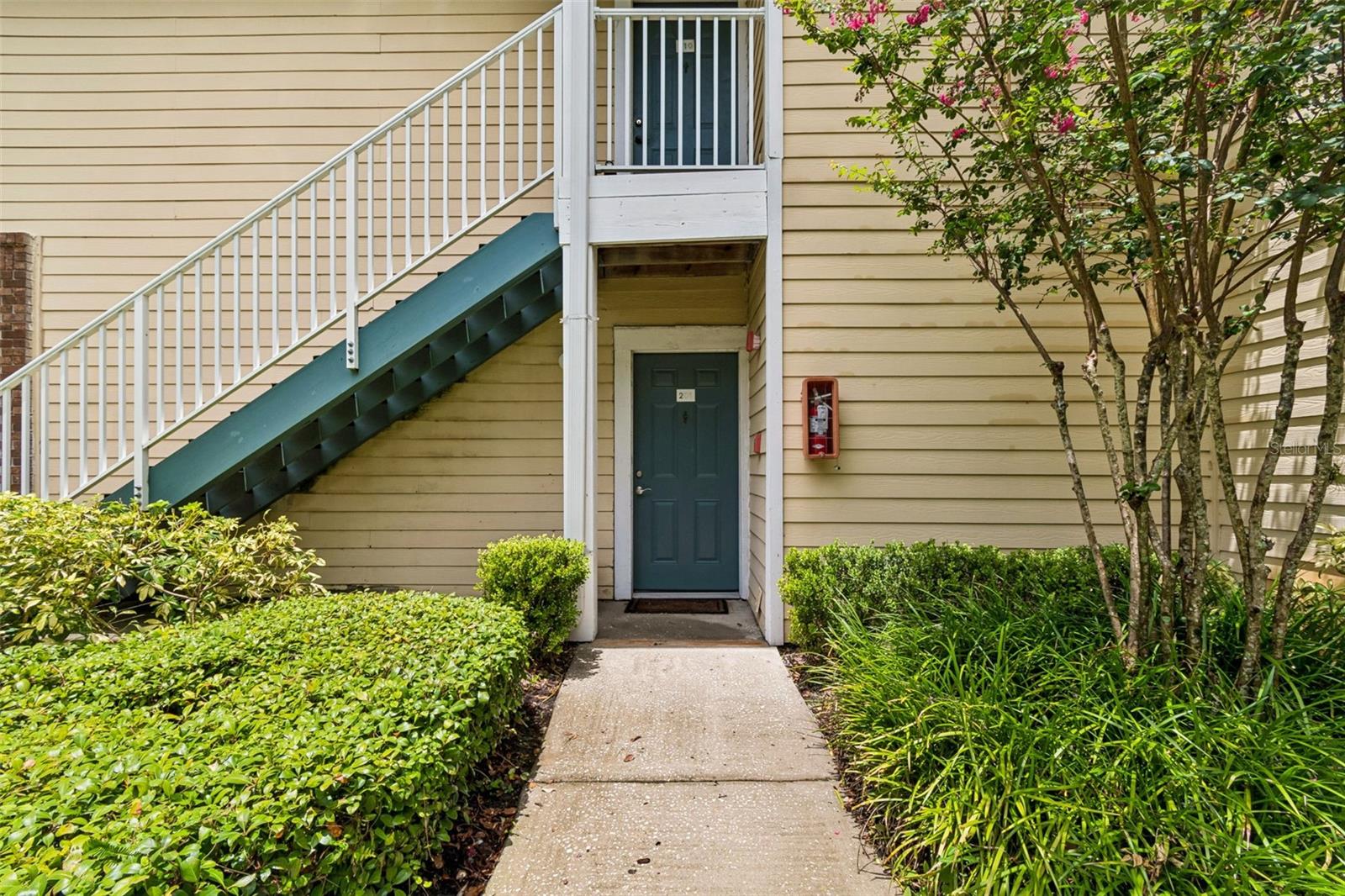 86F THE LANDINGS OF TAMPA A CONDOMINIUM - Residential