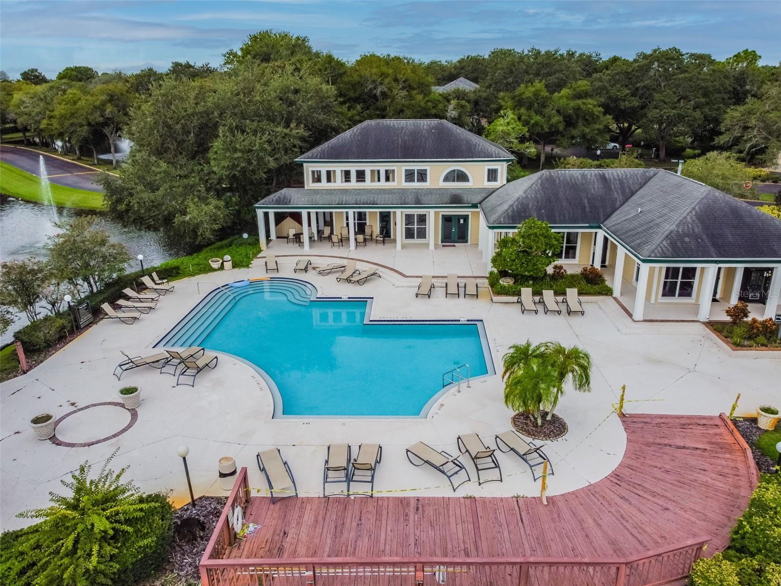 86F THE LANDINGS OF TAMPA A CONDOMINIUM - Residential